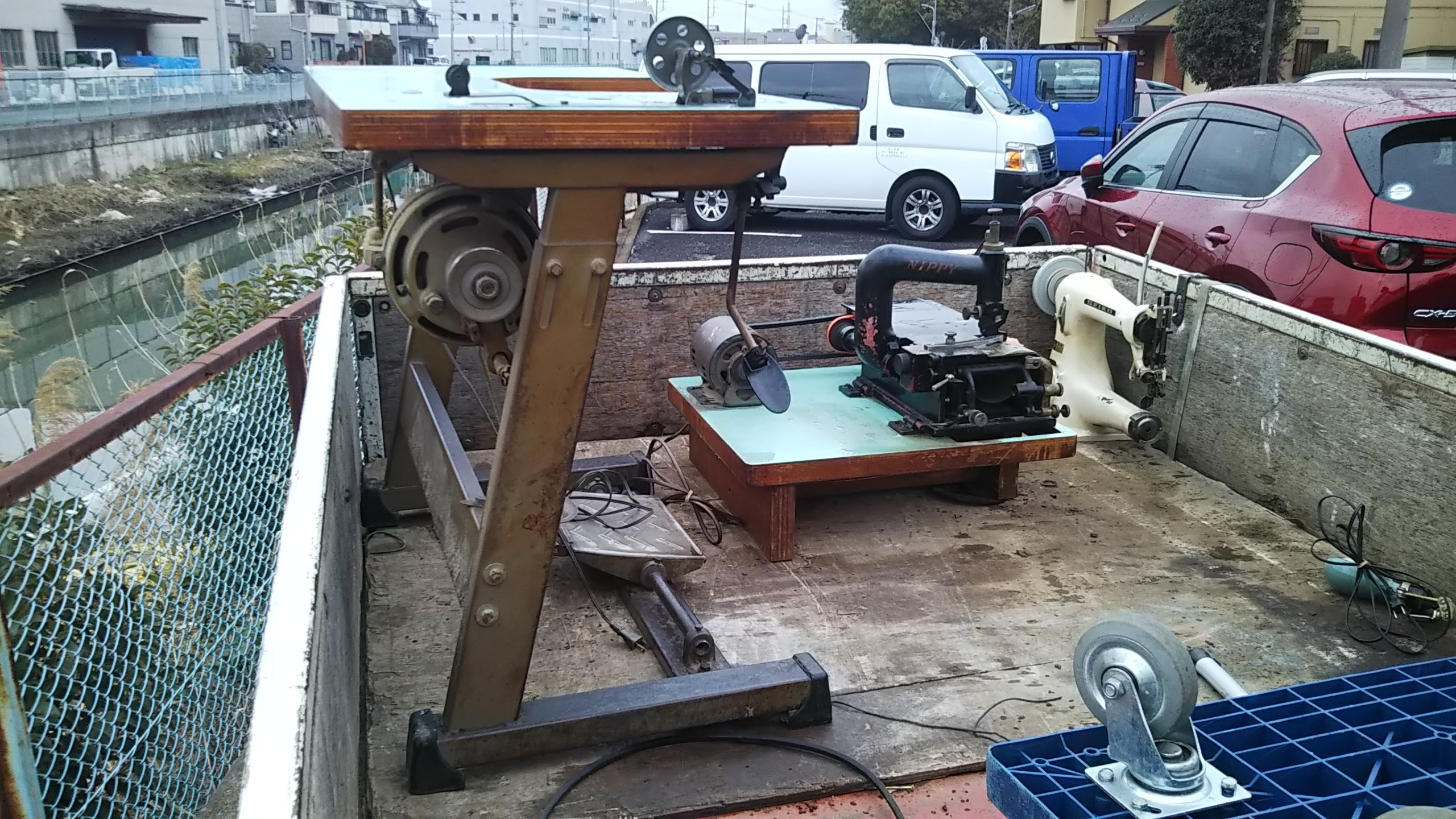 西山製作所 革漉き機 リユース – 処分屋の独り言